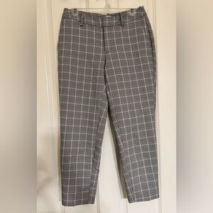 A New Day Mid Rise Slim Stretch Plaid Black, White, and Pink Ankle Pants Size 4